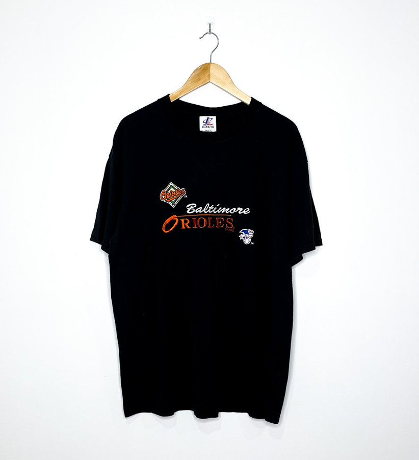 BALTIMORE ORIOLES EMBROIDERED VINTAGE TEE