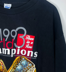 CHICAGO BULLS "1993 NBA World Champions" VINTAGE RING TEE