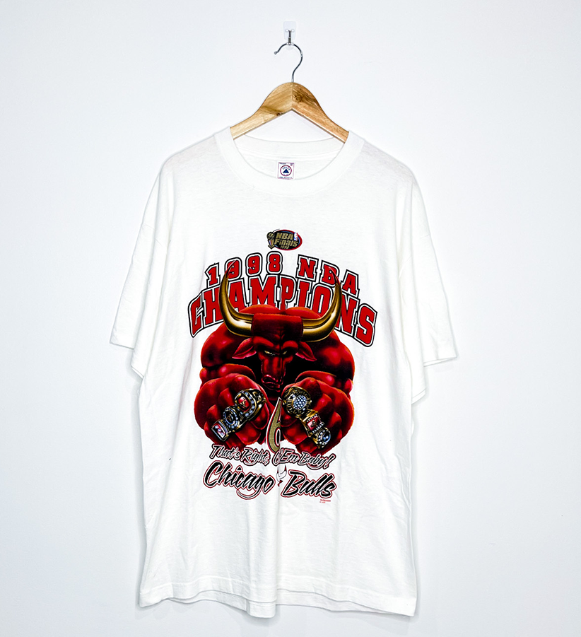 CHICAGO BULLS "1998 NBA CHAMPIONS" CARICATURE TEE