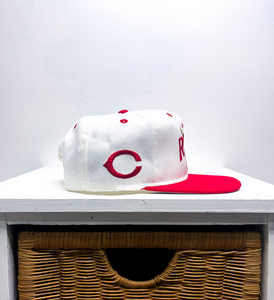 CINCINNATTI REDS VINTAGE SNAPBACK (Deadstock)