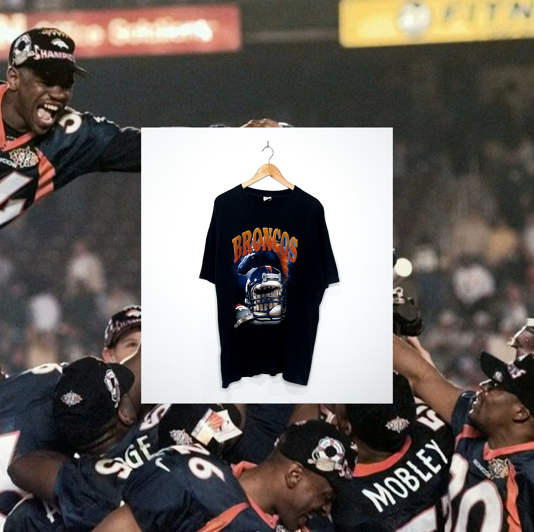 DENVER BRONCOS VINTAGE HELMET TEE