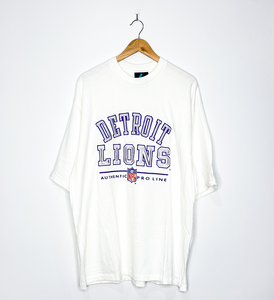 DETROIT LIONS EMBROIDERED VINTAGE TEE