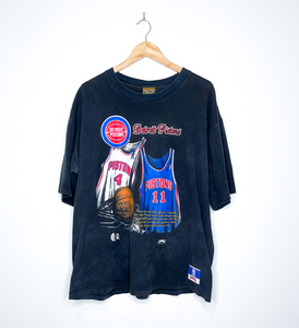 DETROIT PISTONS EMBROIDRED VINTAGE TEE
