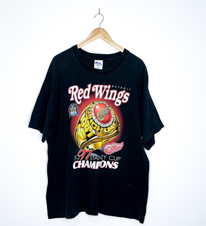 Detroit Red Wings 1997 Stanley Cup Champions Shirt - High-Quality