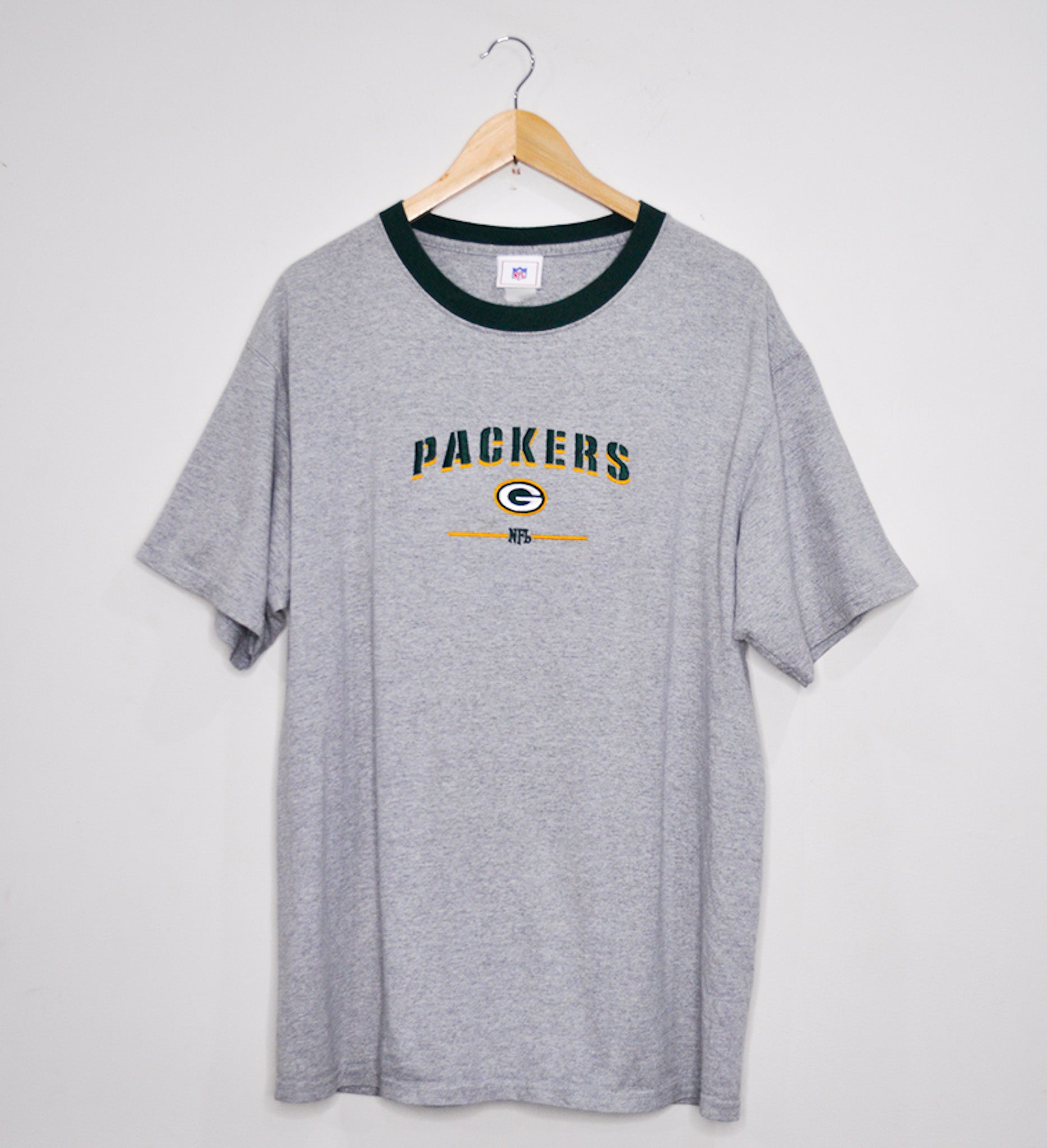 GREEN BAY PACKERS EMBROIDERED TEE