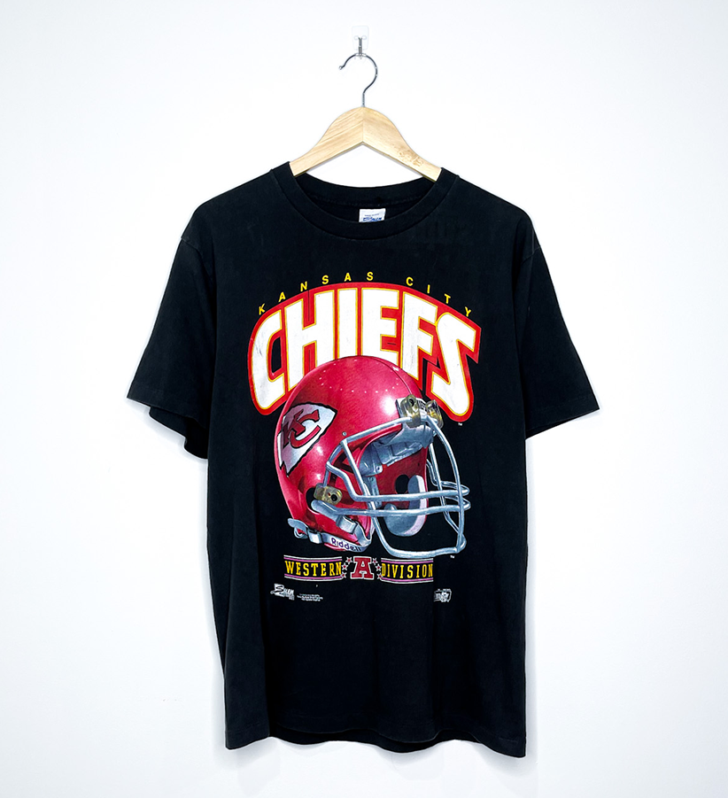 KANSAS CITY CHIEFS VINTAGE HELMET TEE