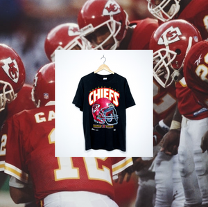 KANSAS CITY CHIEFS VINTAGE HELMET TEE