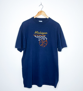 MICHIGAN WOLVERINES BASKETBALL EMBROIDERED TEE