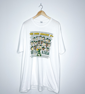 OAKLAND ATHLETICS "The 2002 Amazin' A's" CARICTURE TEE