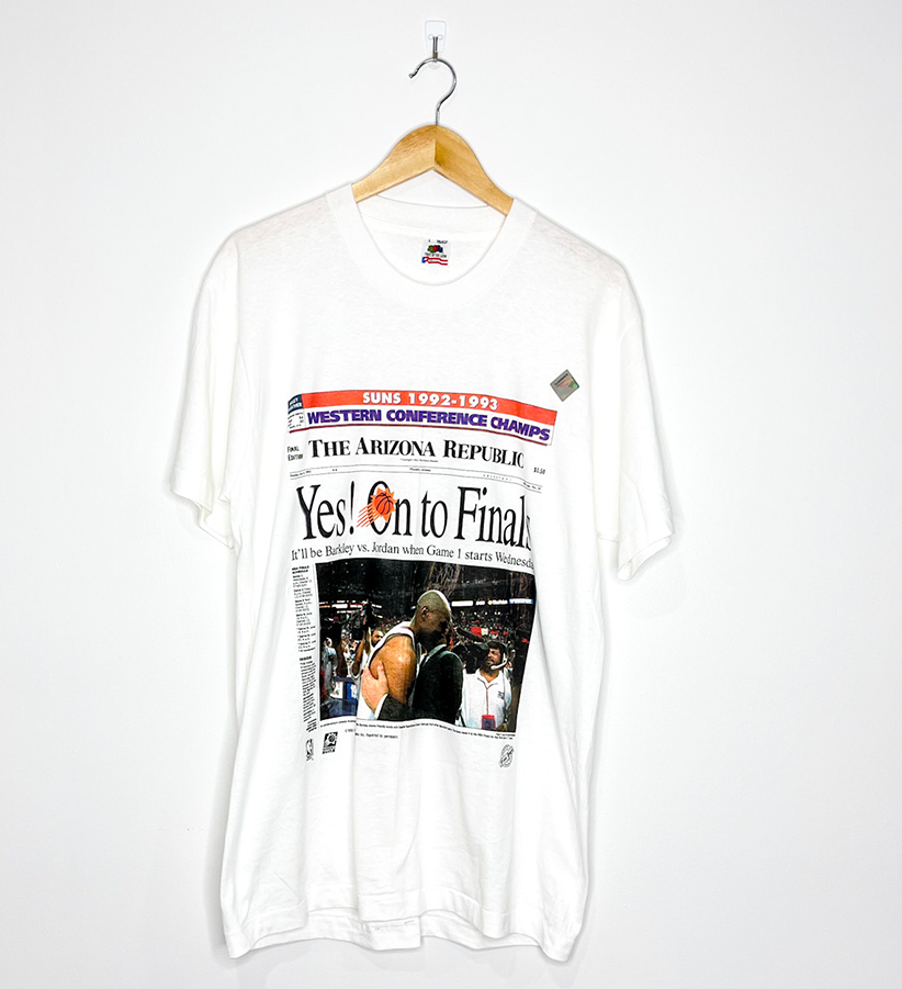PHOENIX SUNS "Yes! On to Finals" VINTAGE NEWSPAPER TEE (Deadstock)