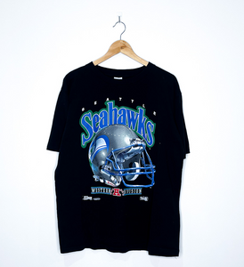 SEATTLE SEAHAWKS VINTAGE HELMET TEE