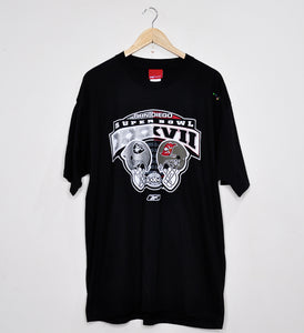 SUPER BOWL XXXVII "Raiders vs Buccaneers" HELMET TEE (Deadstock)